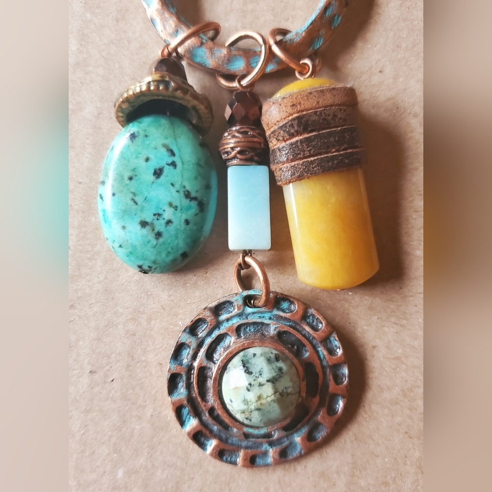 Leatherock Harmony Necklace handmade. Includes coordinating earrings unbranded